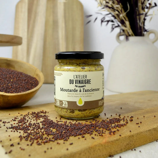 Pot de Moutarde à l'ancienne en grain avec les grains