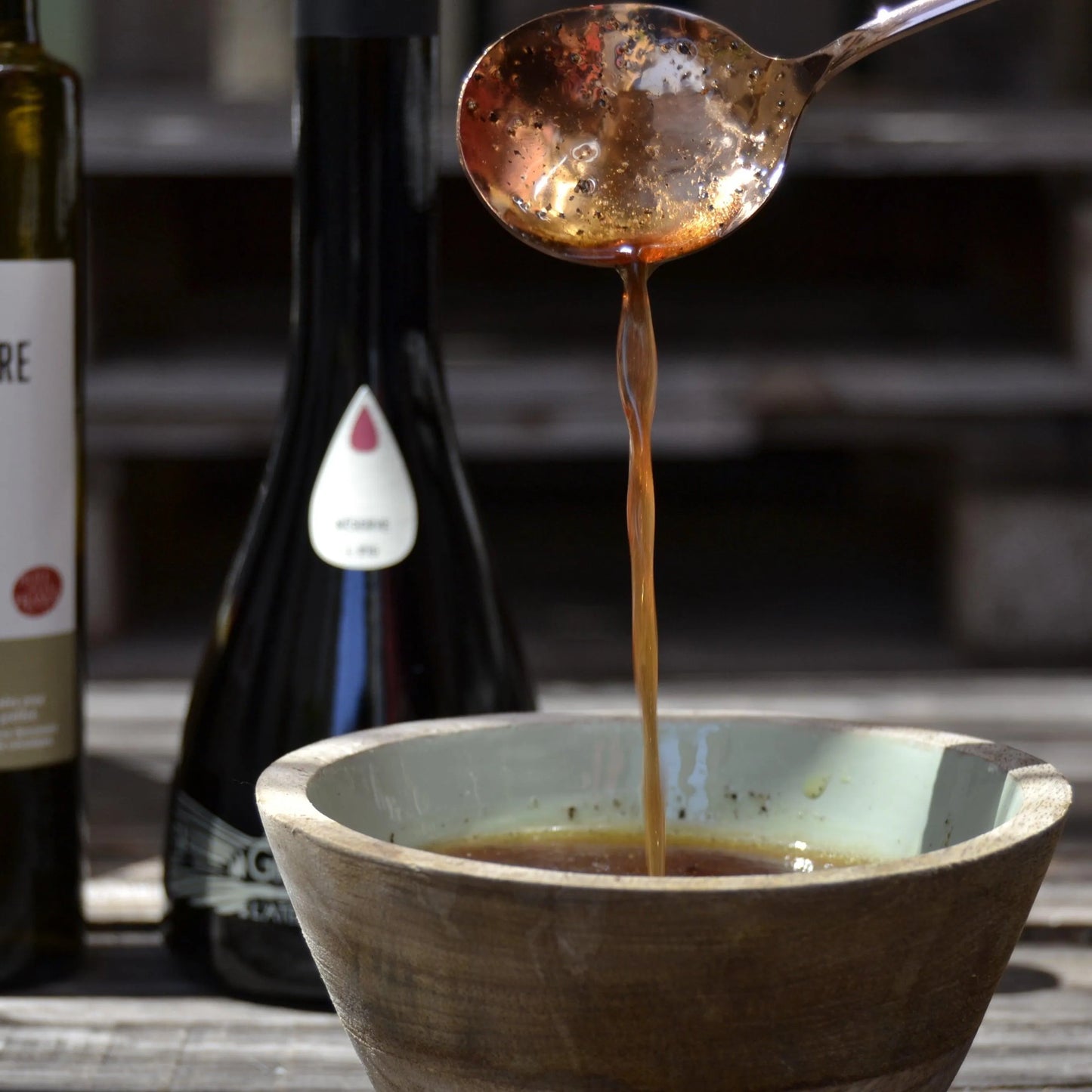 vinaigre de vin reserve avec une cuillère